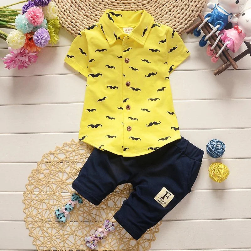 Conjunto infantil masculino estampado bigode, conjunto infantil camisa/short, conjunto infantil de verão, conjunto infantil casual, conjunto infantil menino
