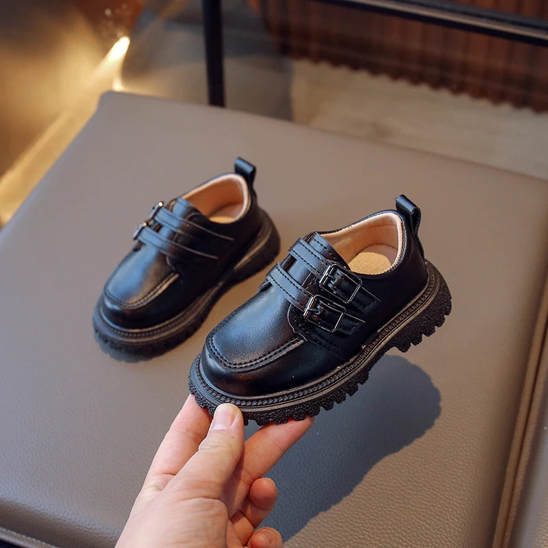 Sapato Infantil Masculino, Sapato infantil de fivela, Sapato social infantil masculino, sapato masculino infantil, sapato infantil de couro, sapato infantil formal, sapato infantil luxuoso