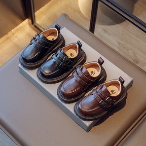 Sapato Infantil Masculino, Sapato infantil de fivela, Sapato social infantil masculino, sapato masculino infantil, sapato infantil de couro, sapato infantil formal, sapato infantil luxuoso
