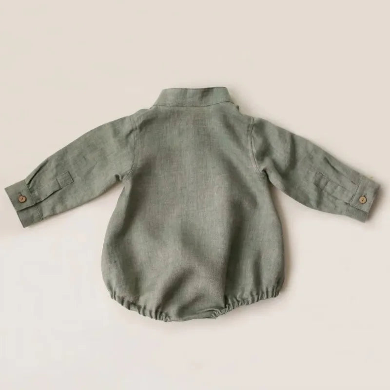 body bebê menino linho, body bebê social menino, body bebê clássico, body menino elegante, body bebê casual chic, body infantil com botões, body bebê estilo social, roupa bebê linho menino